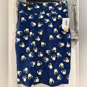 NWT LuLaRoe Disney Medium Cassie Minnie Mouse Blue and Cream Pencil Skirt